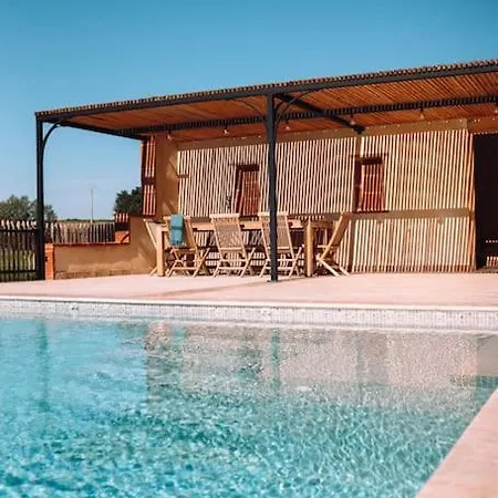 L'heritier, Maison Climatisee, 12pers Avec Piscine * Marzens