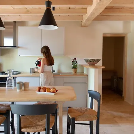 L'heritier, Maison Climatisee, 12pers Avec Piscine Marzens